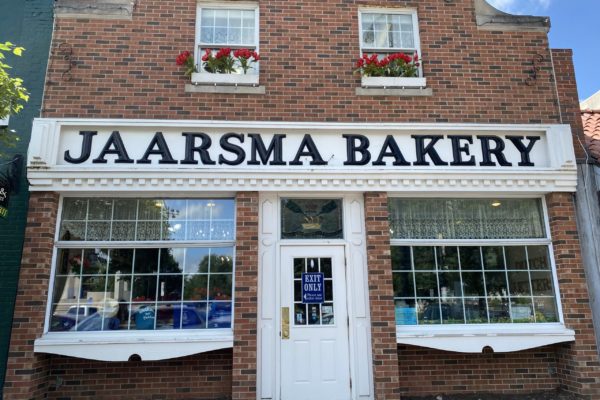 Jaarsma bakery storefront
